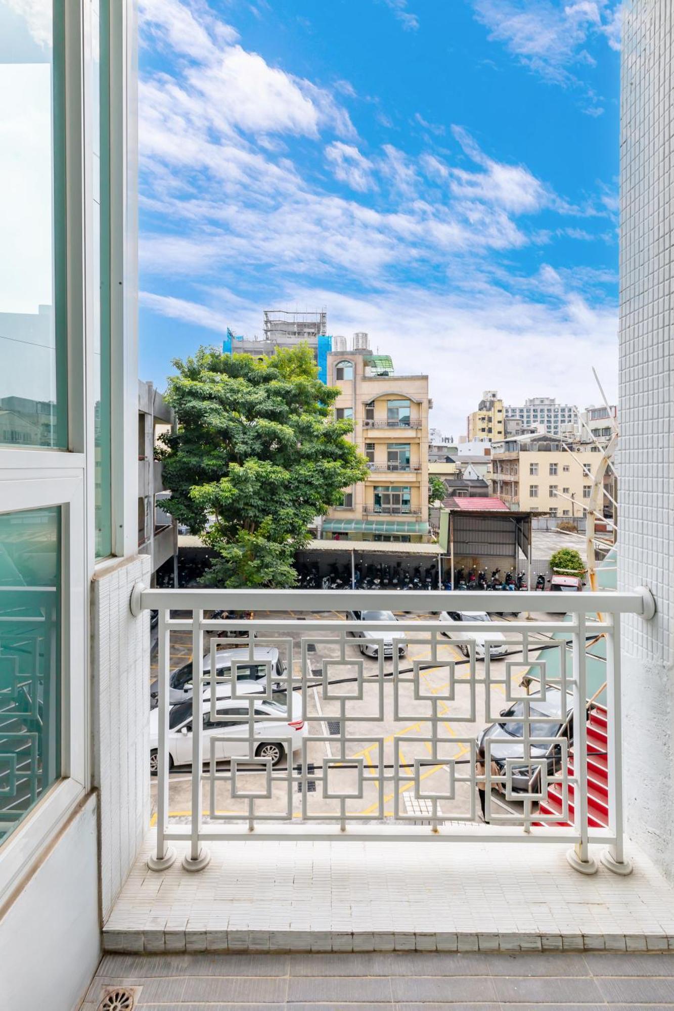 32小巷弄 Hotel ไถหนาน ภายนอก รูปภาพ