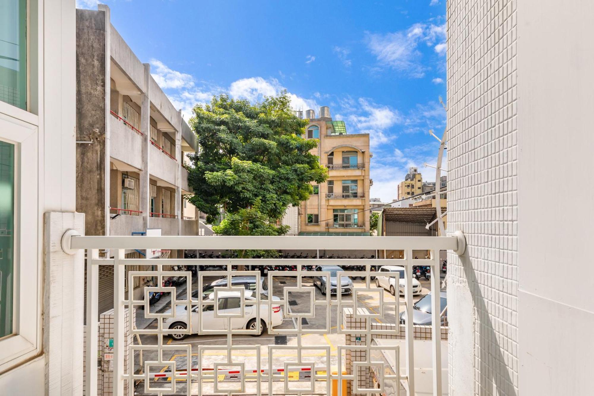 32小巷弄 Hotel ไถหนาน ภายนอก รูปภาพ