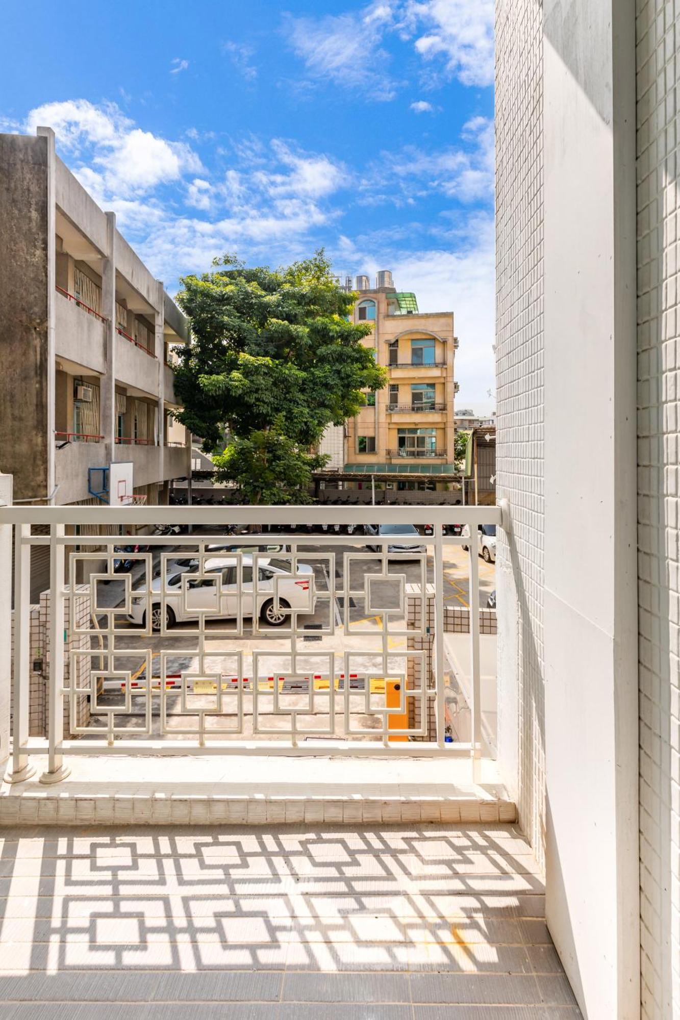 32小巷弄 Hotel ไถหนาน ภายนอก รูปภาพ